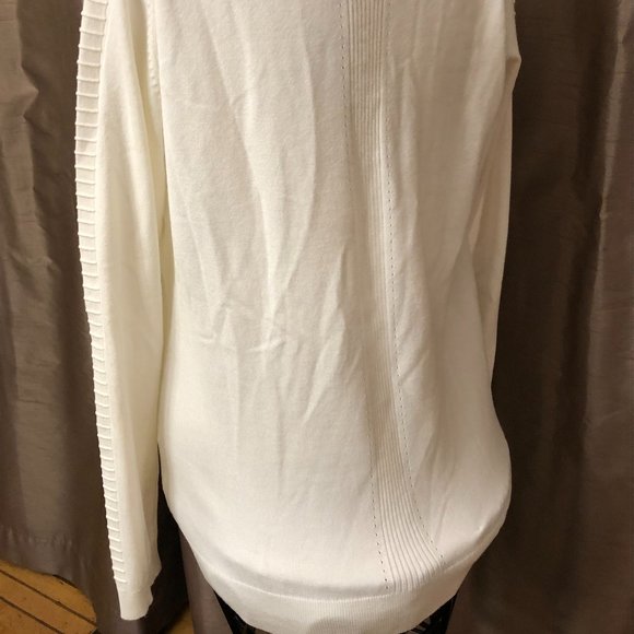 Tribal Canada Crew Neck Top. Size L - Picture 8 of 12
